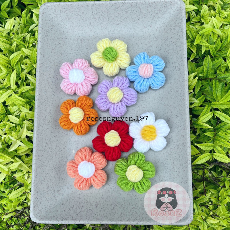 Ghim/Pin cài áo/balo/túi xách bông hoa len handmade