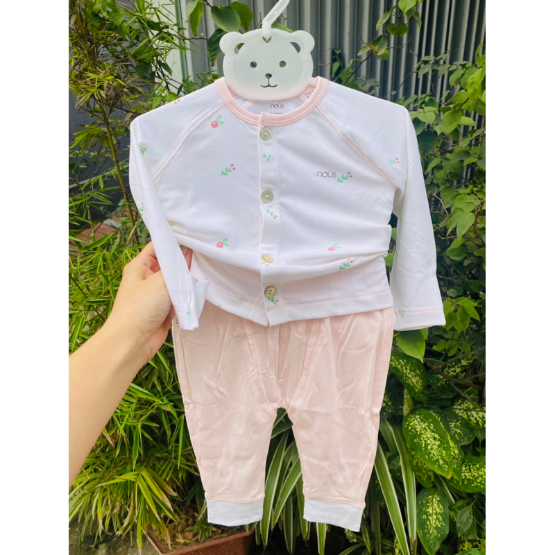 Bộ quần áo sơ sinh newborn Nous cài thẳng chính hãng chất vải petit cho bé trai, bé gái