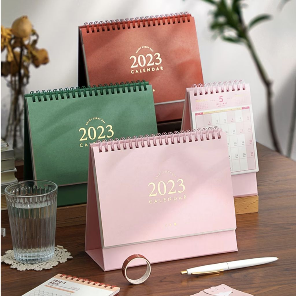 In lịch để bàn theo yêu cầu, in lịch để bàn chữ A 15x25 cm trang trí giá rẻ và chất lượng - INGIAREGOVAP