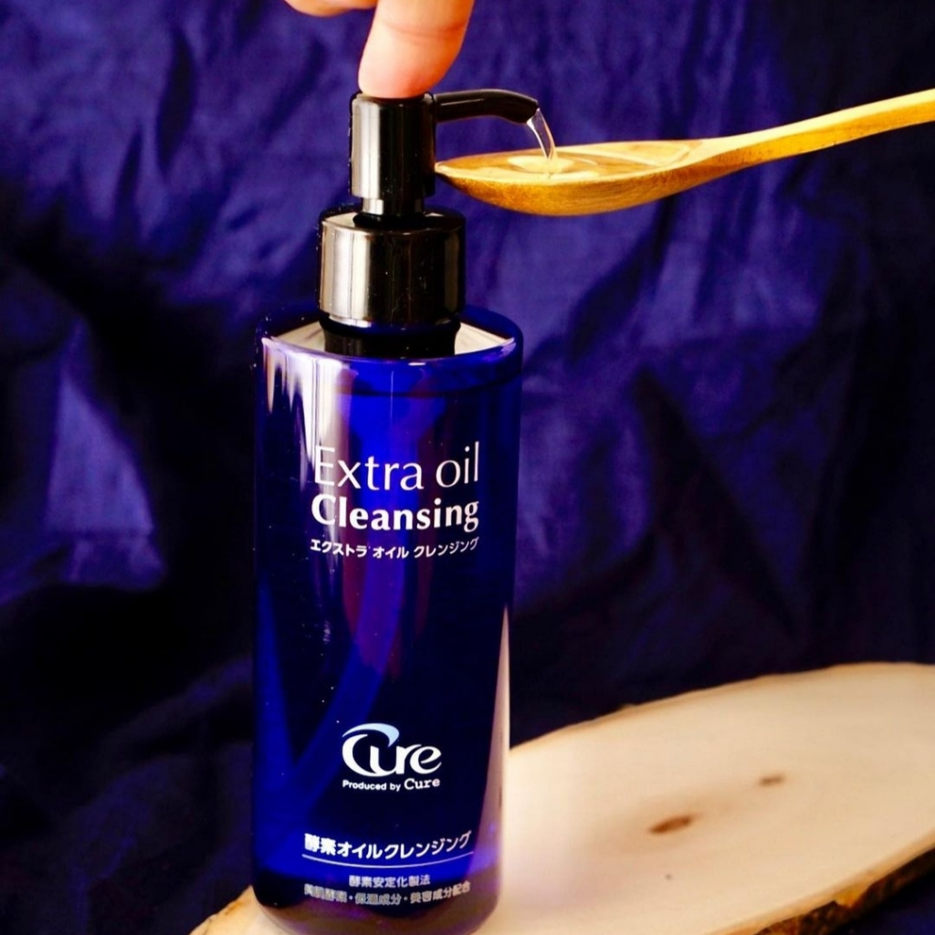 Dầu Tẩy Trang Dưỡng Ẩm Cure Extra Oil Cleansing 200mL