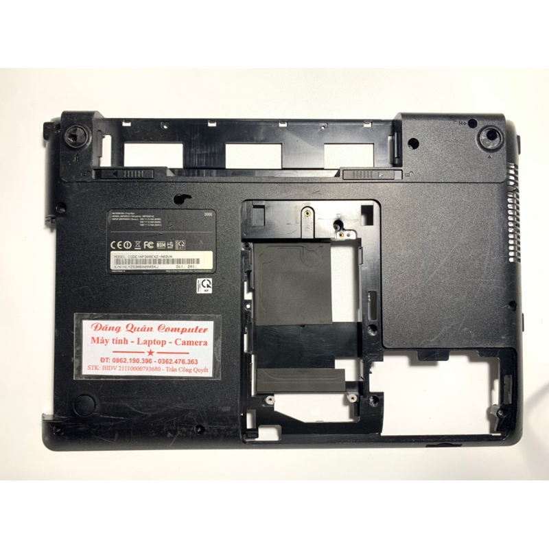 Thay Vỏ Mặt D  Laptop Samsung 300E NP300E4Z NP300E4X NP300E4C ba75-03370a