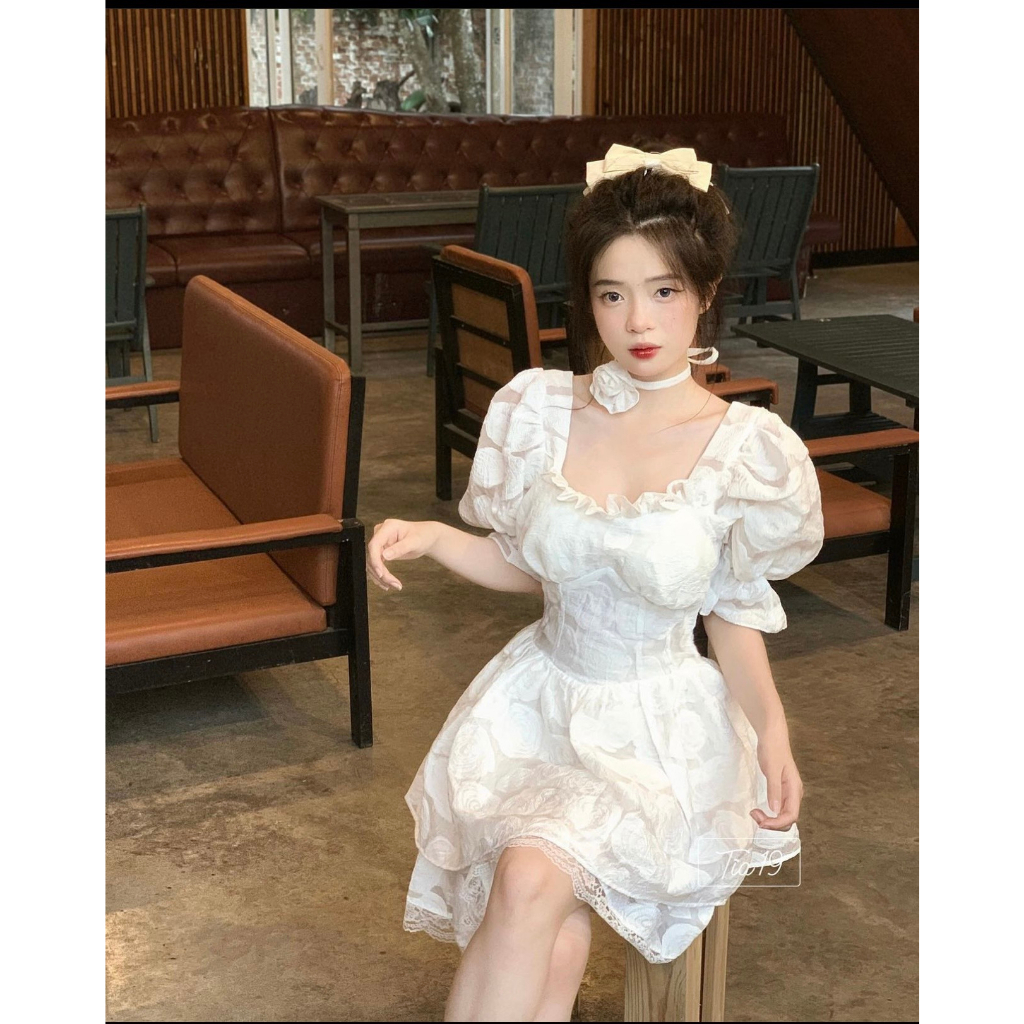 ĐẦM CÚP HOA NỔI KEM TẦNG REN KÈM CHOKER HOA