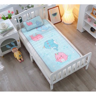 Chiếu điều hoà cao su non tặng kèm gối cho bé in hình 5d
