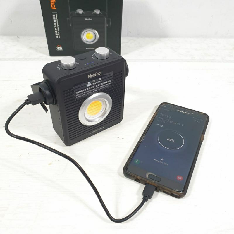 Đèn chiếu sáng đa năng XIAOMI NEXTOOL NE20093 kiêm sạc dự phòng