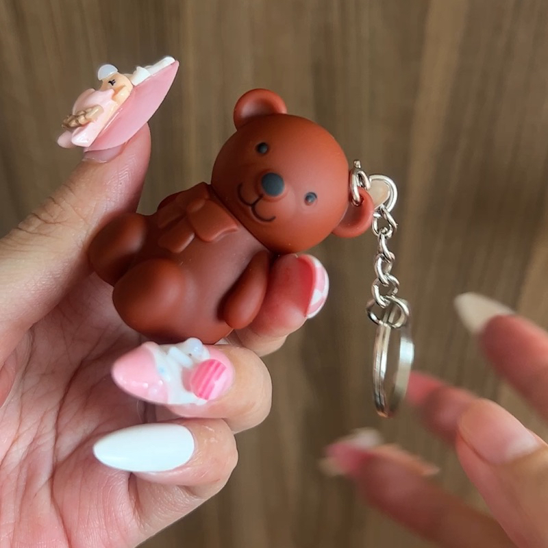 SON MÔI MÓC KHOÁ CON GẤU ART VALUE mềm mịn như nhung