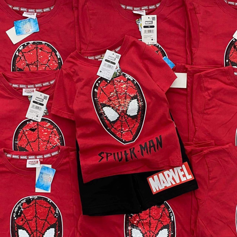 Set đồ siêu nhân , siêu anh hùng có các bé trai.