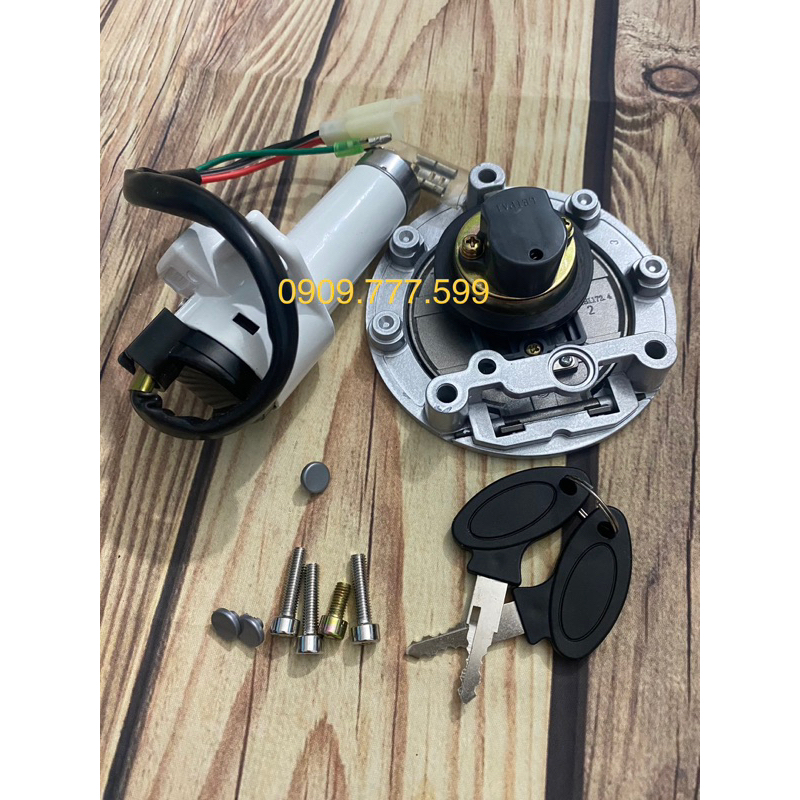 Bộ nắp bình x.ăng + ổ khoá đầu đèn vuông  dành cho xe ba bánh - ba gác