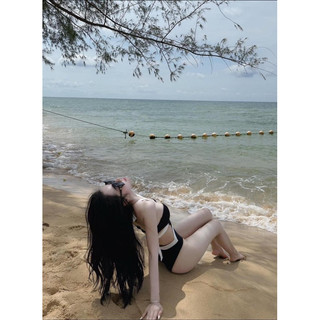 Bikini 1 mảnh khoét eo tôn dáng