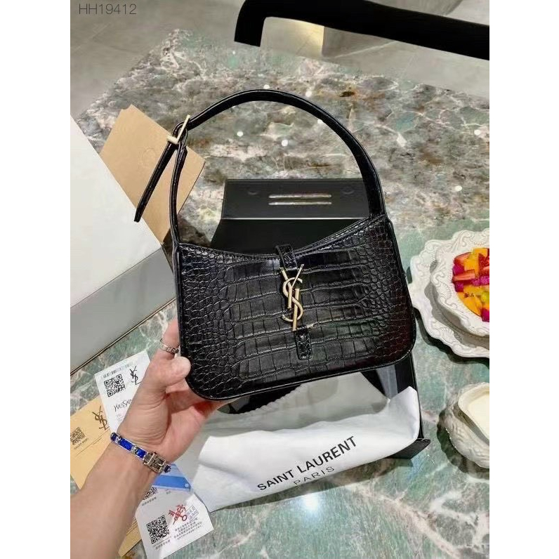 Túi kẹp nách nữ fullbox vân rắn size 23 super Smano bags hỏa tốc