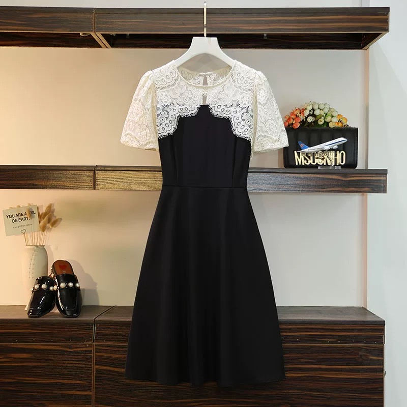 ĐẦM ĐEN PHỐI REN CÔNG CHÚA