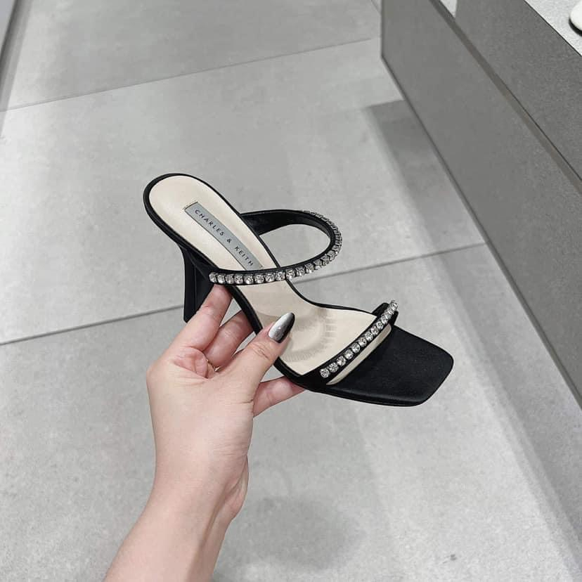 GIÀY SANDAL CAO GÓT NỮ CAO 7 PHÂN QUAI MẢNH MÀU ĐEN TRẮNG HOT 2023