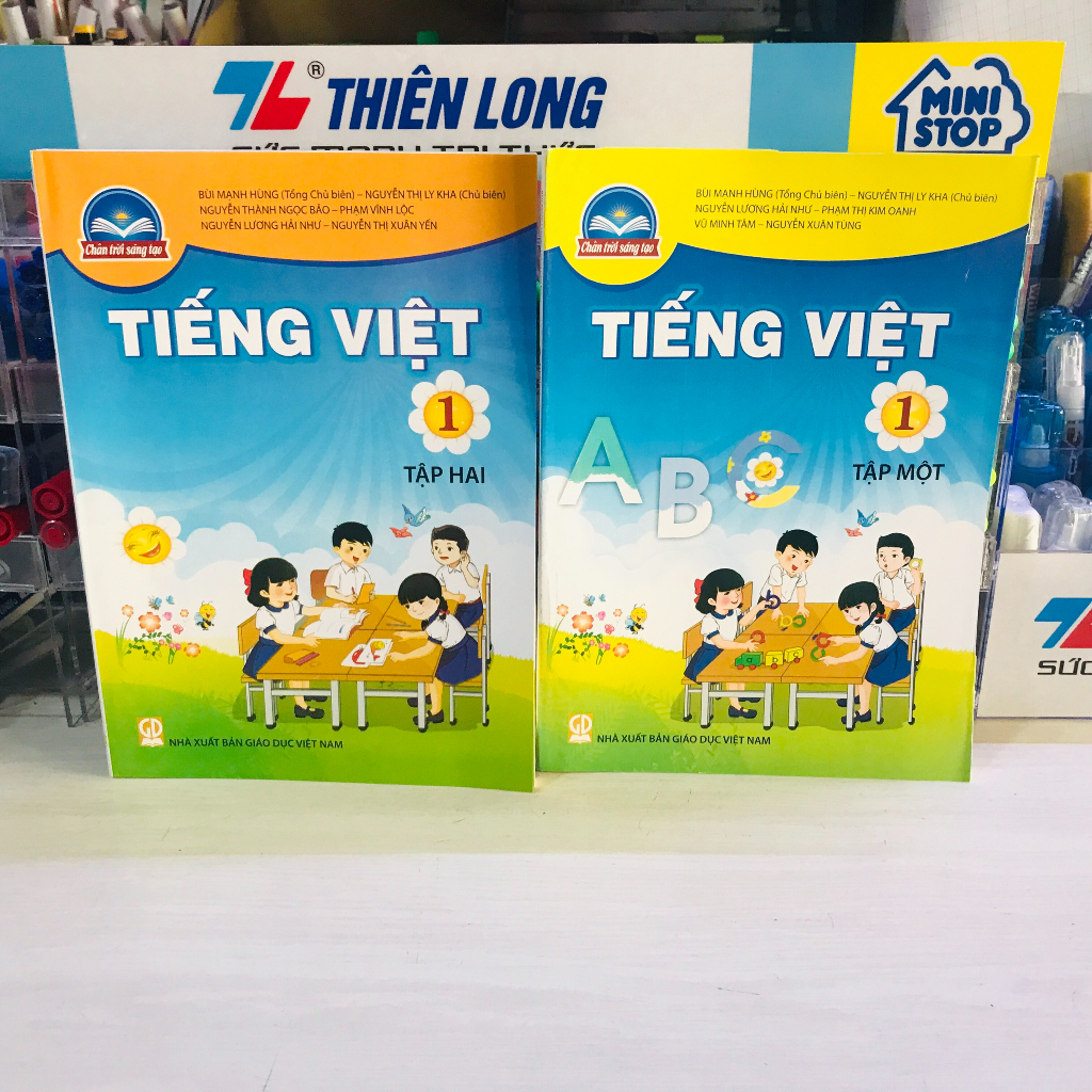 chân trời sáng tạo toán, tiếng việt vở bài tập lớp 1 cùng bìa bao khổ 24cm,26.7cm