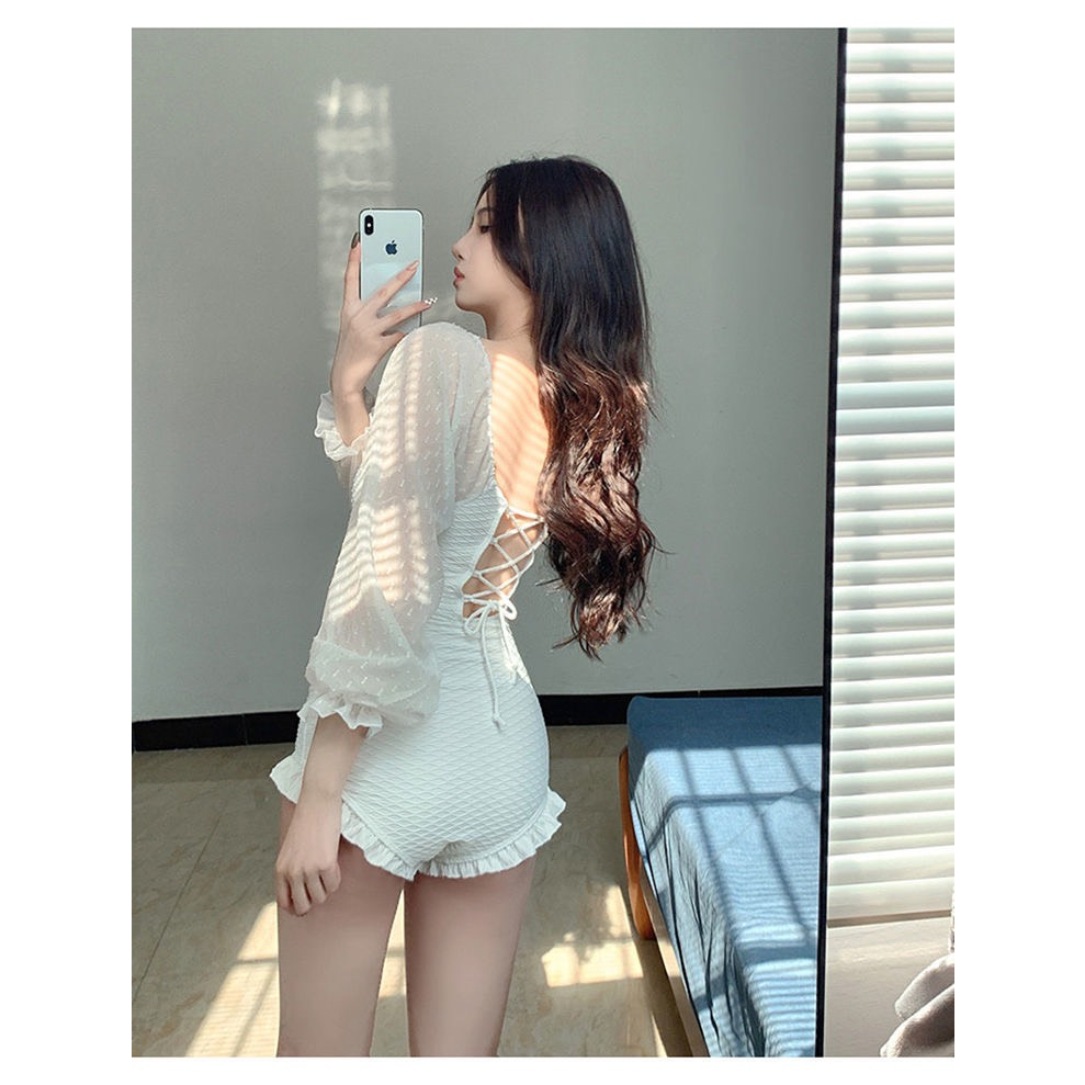 Bikini màu trắng thắt eo 1 mảnh đáng yêu, đồ bơi liền thân dài tay dễ thương