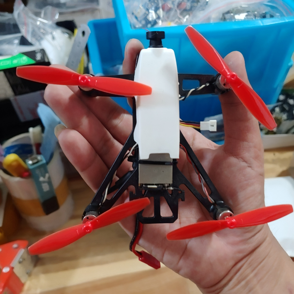 Máy bay điều khiển từ xa bộ combo q100