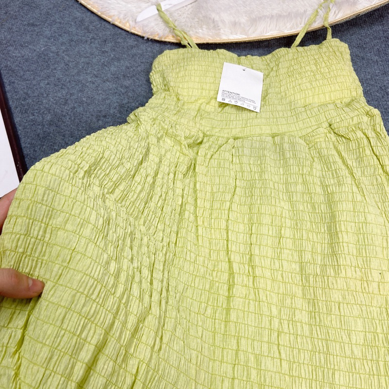 Set Bộ Hai Dây Hở Lưng Có Đệm Ngực Xoè Mix Quần Sooc Đùi Màu Xanh Bơ