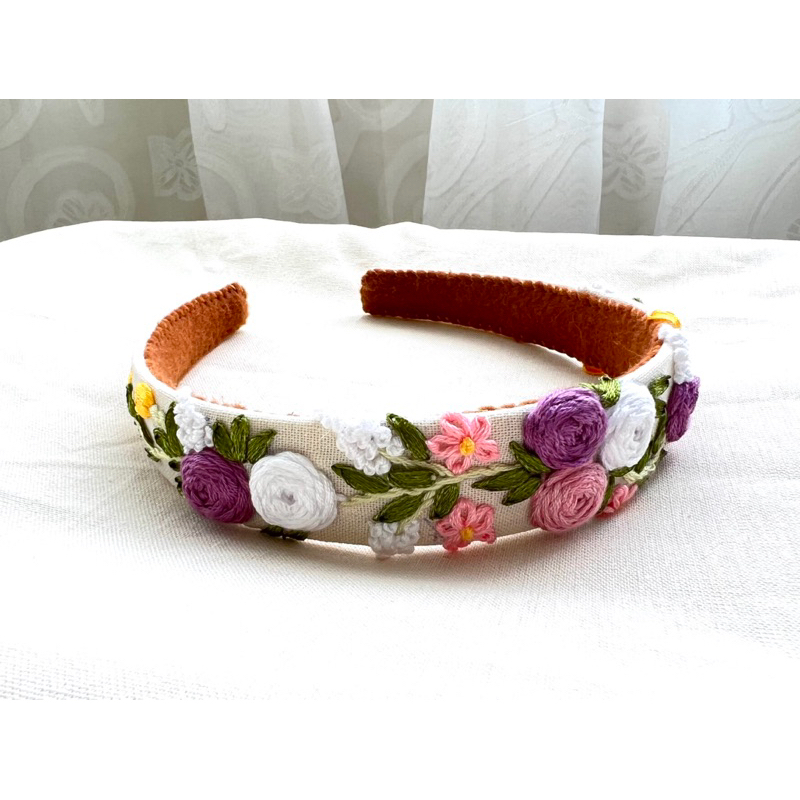 Cài tóc thêu tay Handmade by Chang