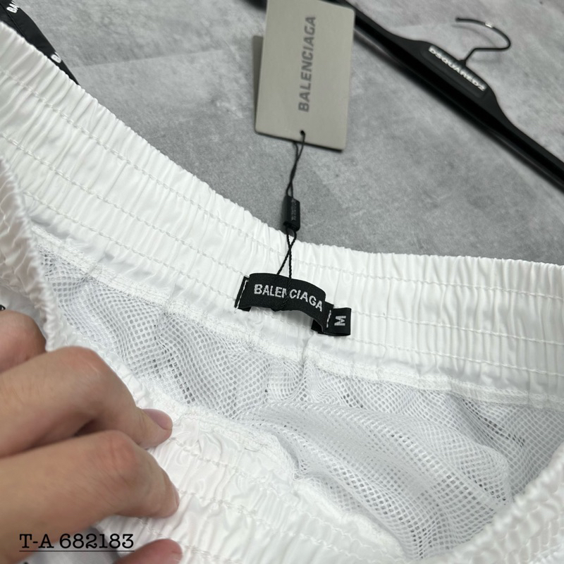 quần short gió 2 màu hoạ tiết logo chữ in siêu đẹp