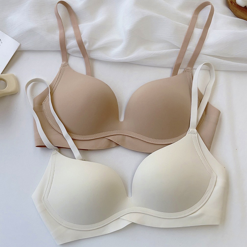 Áo ngực đúc su thoáng mát cho hè không gọng thoải mái Metis siêu thích mùa này QPA31 | BigBuy360 - bigbuy360.vn