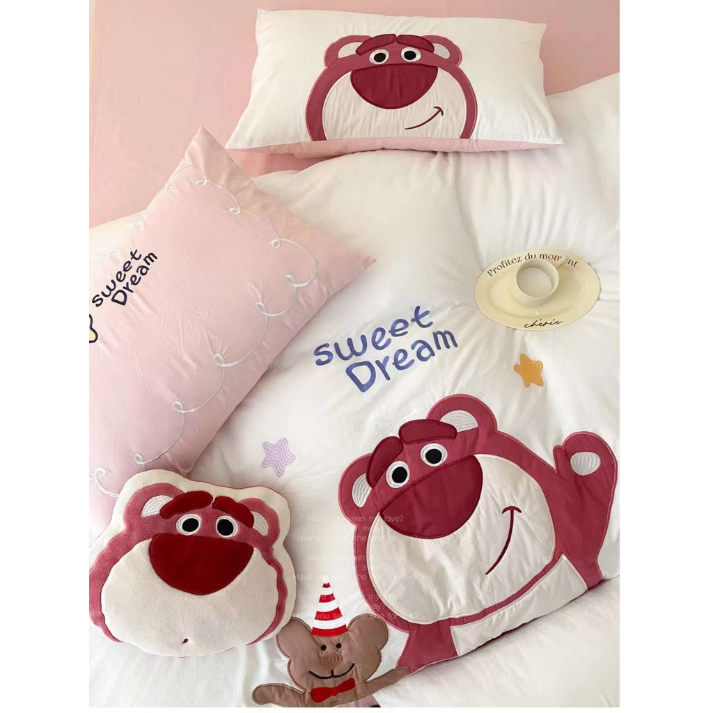 Bộ Chăn Ga Gối 100% Cotton Hoạt Tính Đủ Kích Thước Giường Hình Gấu Dâu , Drap Mền CA Bedding Decor