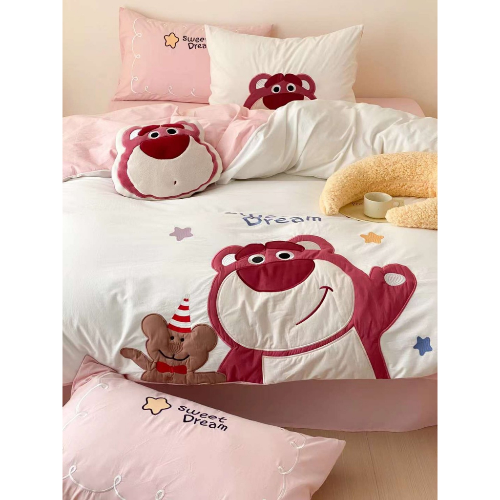 Bộ Chăn Ga Gối 100% Cotton Hoạt Tính Đủ Kích Thước Giường Hình Gấu Dâu , Drap Mền CA Bedding Decor