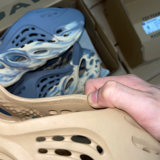 giày YEEZY FOAM RUNNER RNNR | high quality