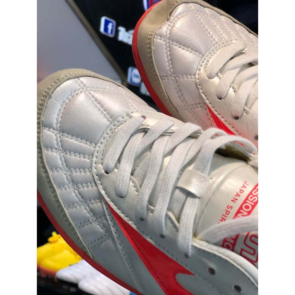 Giày đá bóng sân nhân tạo MIZUNO MORELIA NEO TF - TRẮNG HỒNG