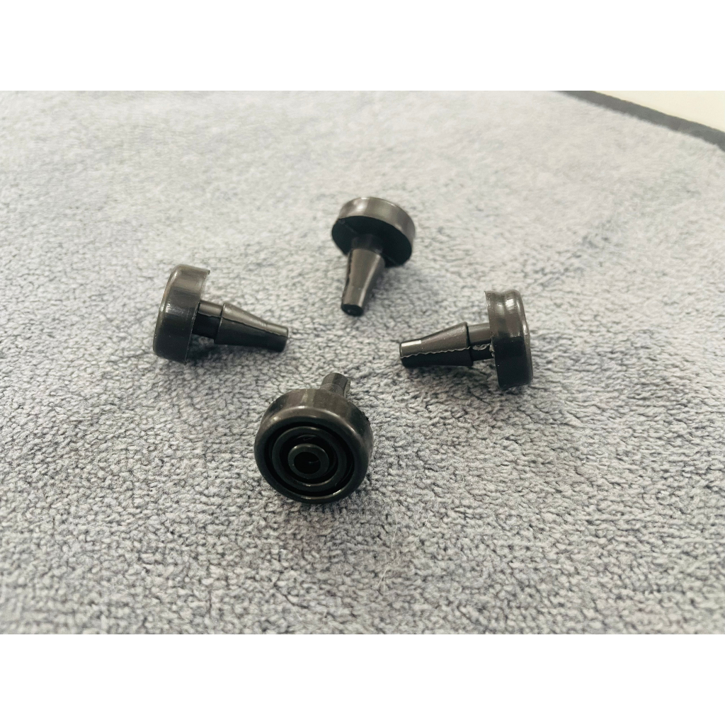 4 Nút Cao Su Cảng Givi Hrx Z822 Đế M7mns có đèn hậu