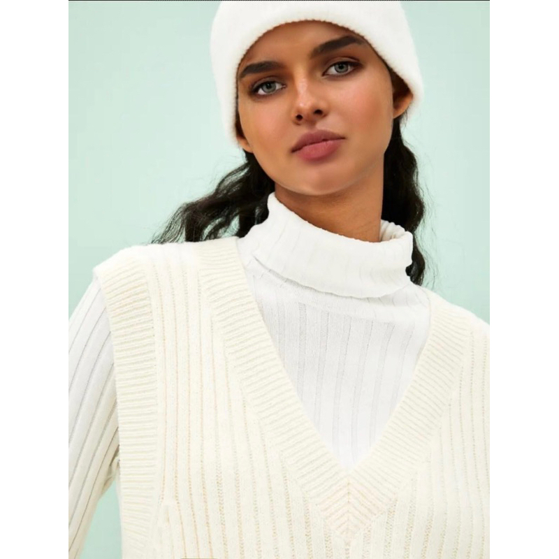 H&M Đức - Áo vest len dáng dài cổ V xẻ vạt màu be sale auth cao cấp new tag chính hãng có sẵn 1091782002 sát nách dài