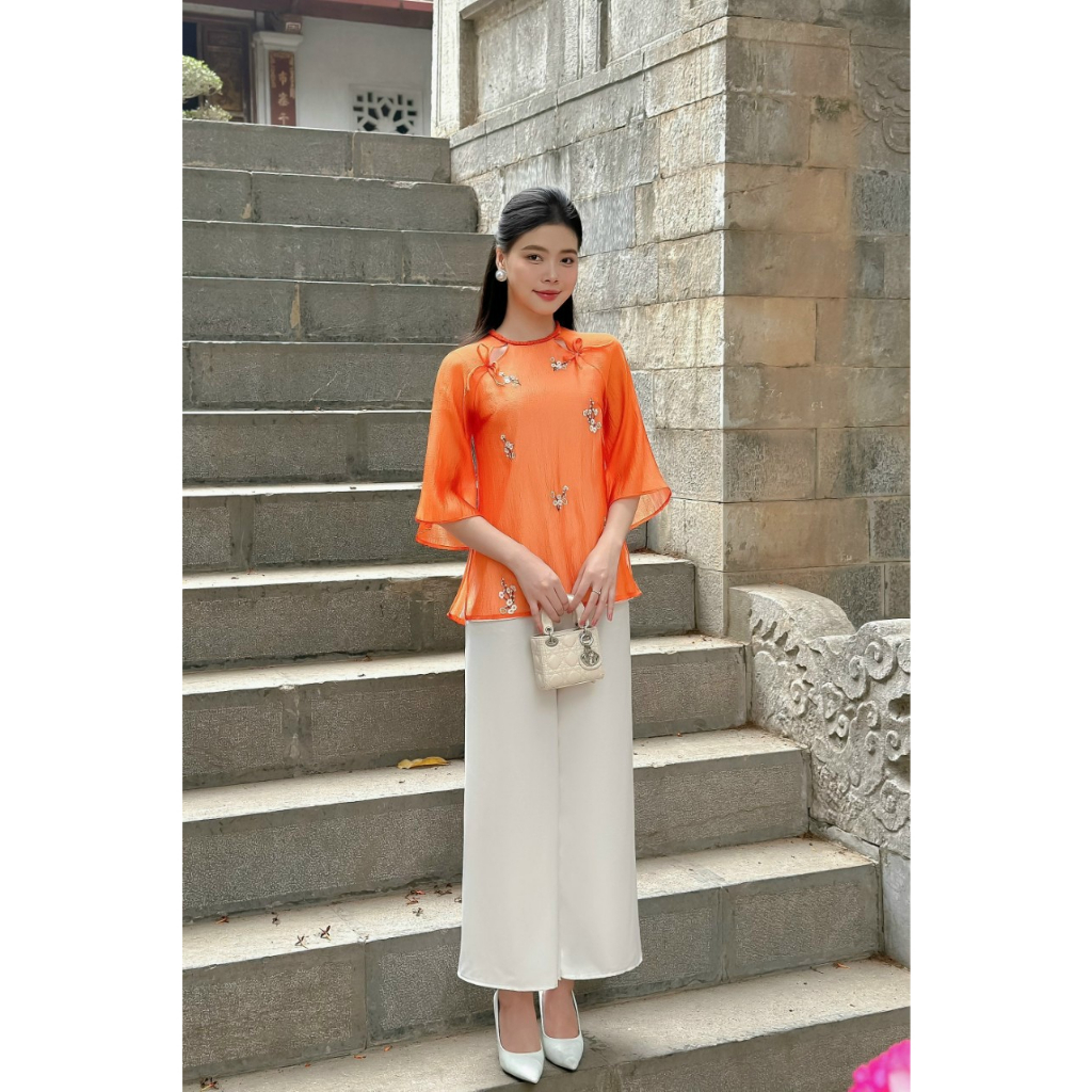 Bộ bà ba cách tân tơ hoa thêu nổi 3D cổ tết nơ siêu xinh| bà ba nữ cổ tròn chất tơ lụa bộ đồ Lam áo dài cách tân cao cấp