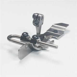 Chân vịt vắt sổ 4 chỉ diễu mí, canh thẳng đường may có ốc điều chỉnh