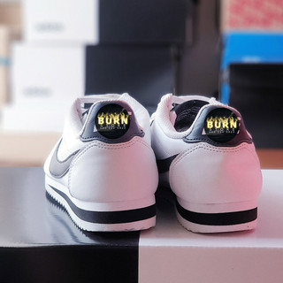 Giày Cortez  trắng, size 43, real 2hand