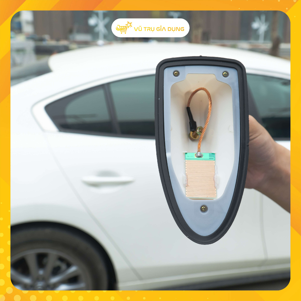 |ẢNH THỰC TẾ| Anten hình vây cá mập - Ăng ten cho xe oto , xe hơi hiện đại, đẹp mắt | BigBuy360 - bigbuy360.vn