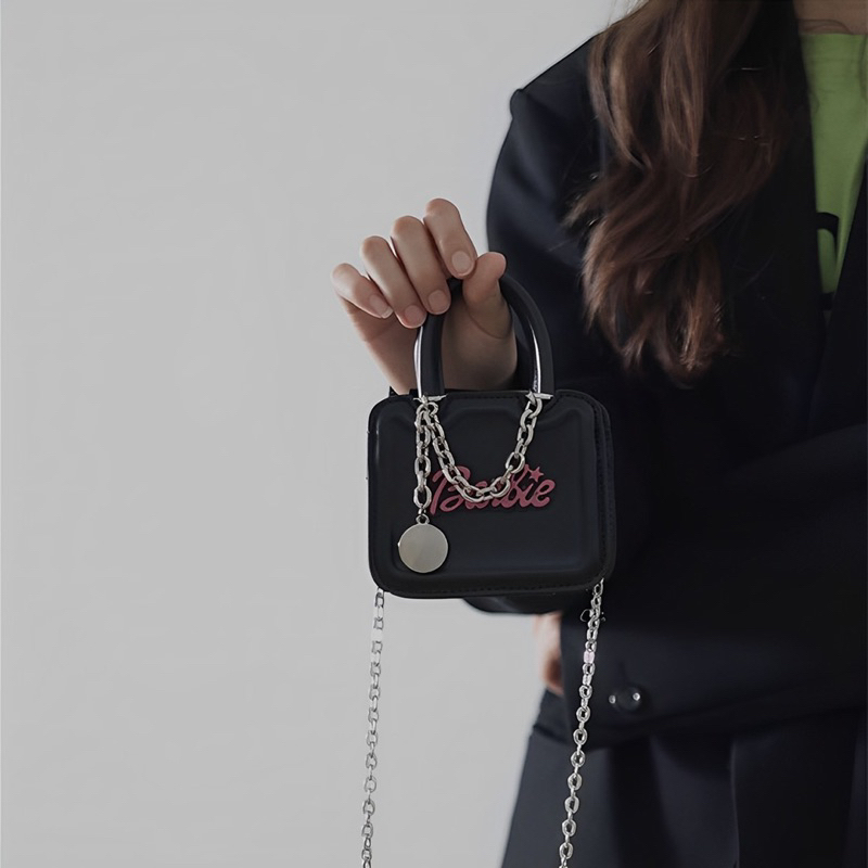 Túi đeo chéo mini Barbie kèm phụ kiện Butterfly