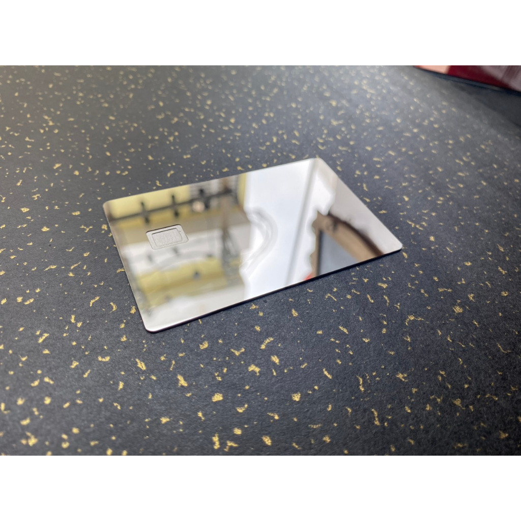 THANH LÝ PHÔI THẺ ATM THẺ TÍN DỤNG BẰNG KIM LOẠI TRƠN - MÀU XÁM GƯƠNG - THẺ XƯỚC NHẸ PHẦN MÉP