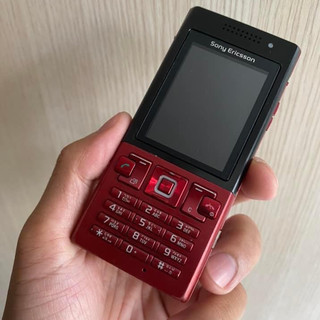 Điện Thoại Sony Ericsson T700 Siêu Mỏng Siêu Đẹp