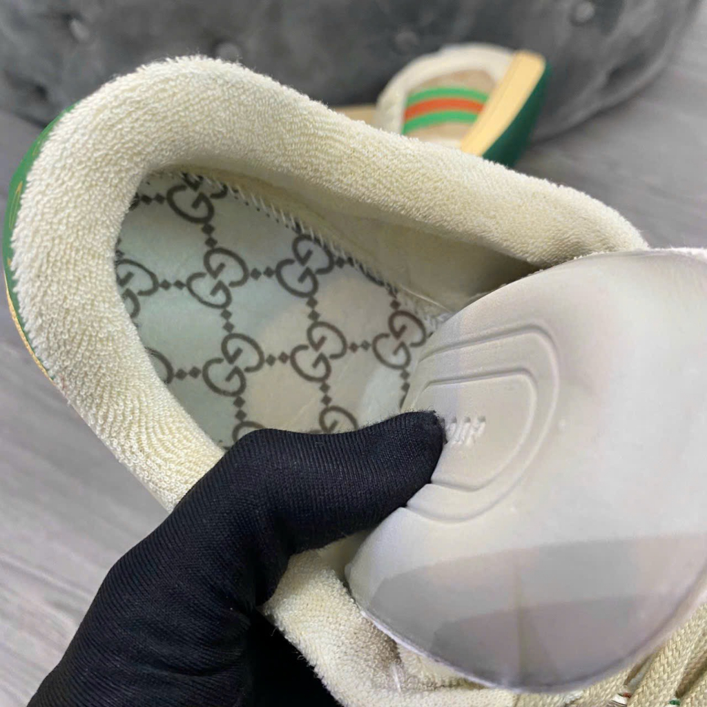 Giày Thể Thao Gu xì STX