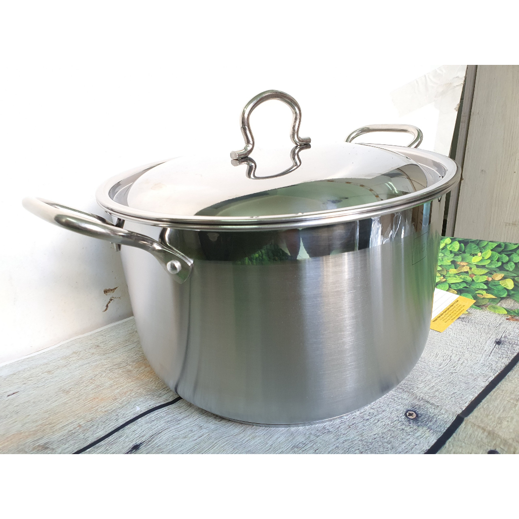 Nồi luộc gà Fivestar 30 cm - Chất liệu Inox 430 không gỉ và có tính chịu mài mòn cao, đạt tiêu chuẩn vệ sinh và an toàn
