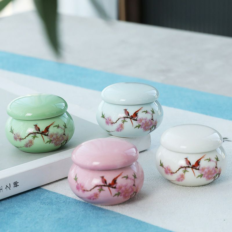 Hũ cổ trang sứ đựng son, ủ môi in hình hoa đào 10gr