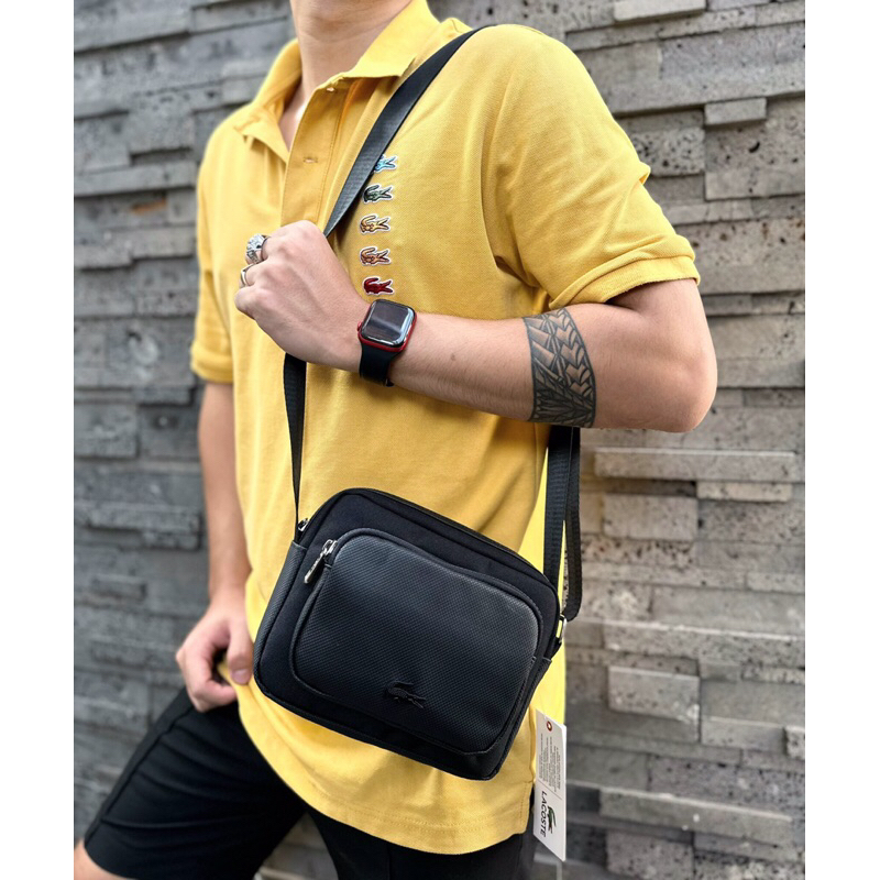 Túi đeo chéo LC thiết kế đơn giản - Túi LC classic chất liệu da chống thấm nước logo kim loại - Bánh Mì Store