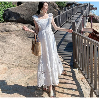 Đầm maxi trắng vải xô