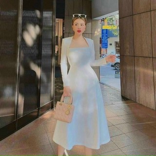 ĐẦM CỔ U TAY DÀI