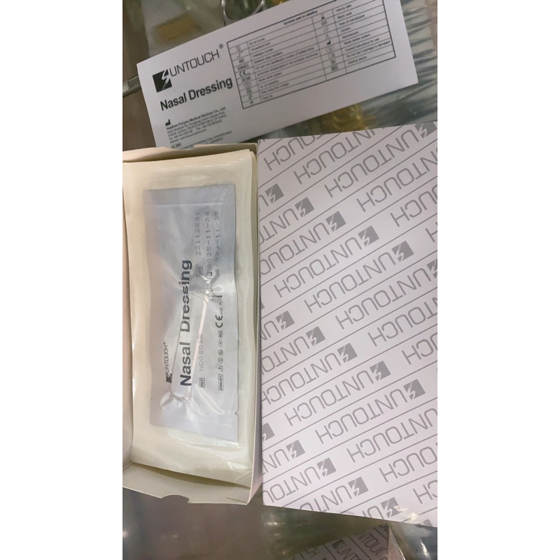 Merocel- miếng cầm máu mũi