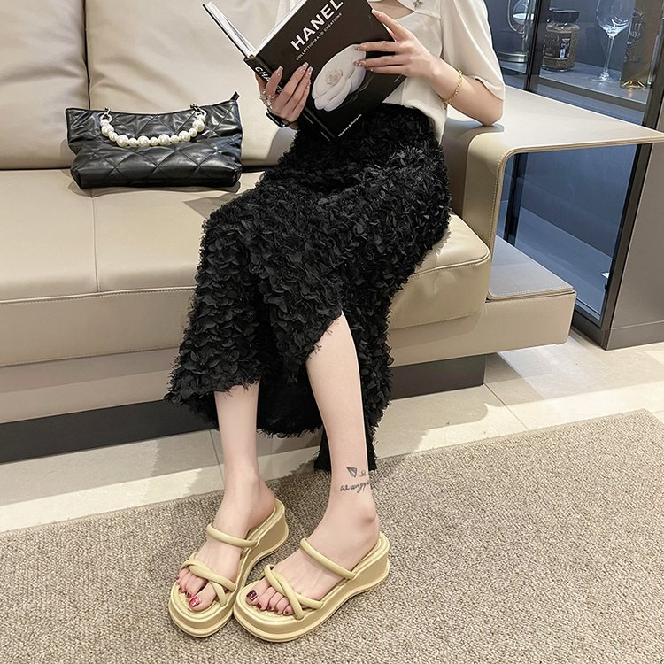 Sandal quai xoắn đế xuống cao su quai da mềm đi êm chân phong cách Hàn Quốc 2 màu trắng sữa + vàng kem xinh xắn - Mã D16