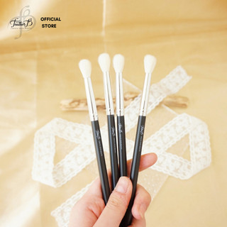 Cọ tán bầu mắt nhỏ feather b - m456