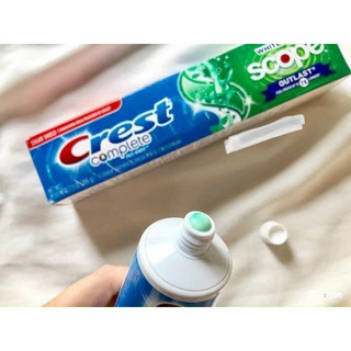 KEM ĐÁNH RĂNG CREST SCOPE OUTLAST 232GR