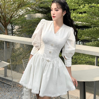 Đầm tay phồng ôm xòe phối ren đính nút Dreamy dress
