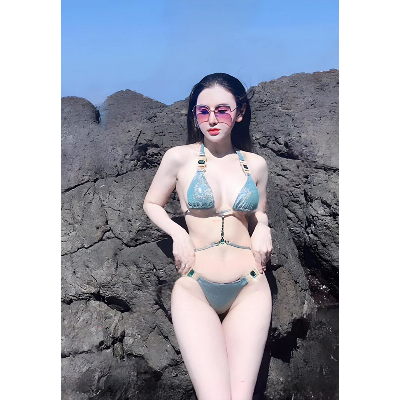 Bikini hai mảnh phối đá vuông cao cấp sang chảnh