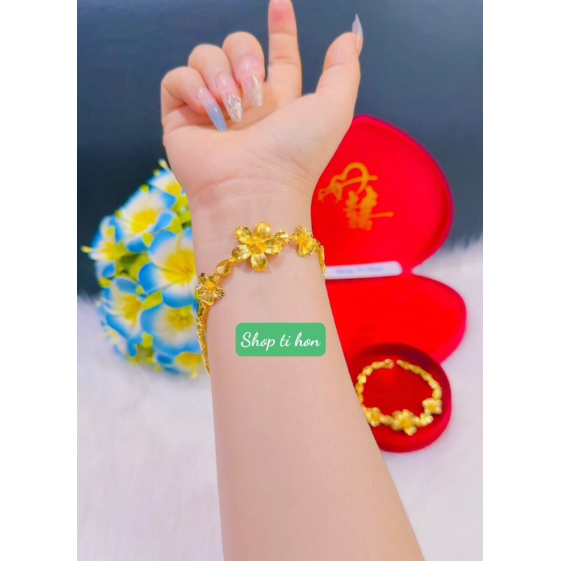 Lắc hoa cưới chạm hoa mạ vàng 24 cao cấp mẫu mới về ( lắc 3 chỉ )