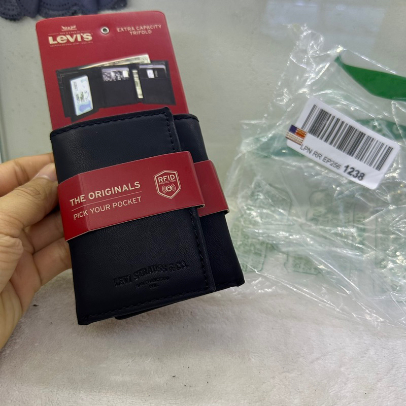 Ví đứng da nam gập 3 Levi’s chính hãng nhập Mỹ
