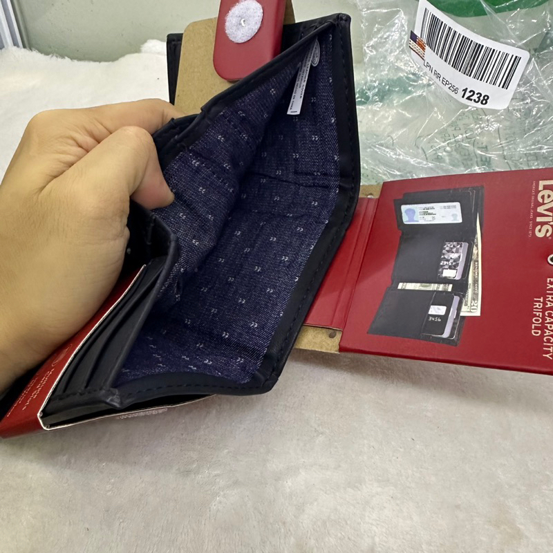 Ví đứng da nam gập 3 Levi’s chính hãng nhập Mỹ
